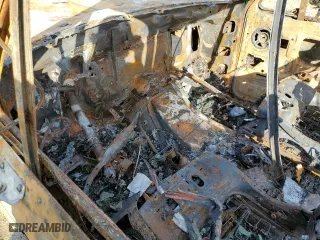 1991 Ford Bronco XL with VIN 1FMEU15N7MLA62791, listed as a Copart auction lot 82100384 with 0 mi miles and Non Repairable. Bid and sale history available at carsss.com. Image 8.