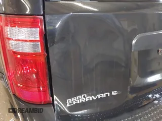 2008 Dodge Grand Caravan SE z VIN 1D8HN44H18B143634, wystawiony jako IAAI lot #41949953 z przebiegiem 189 885 mil mil oraz . Historia ofert i sprzedaży dostępna na DreamBid. Obrazek 6.