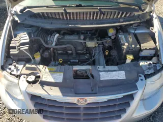 2006 Chrysler Town & Country LWB Touring with VIN 2A4GP54L96R760657, listed as a Copart auction lot 82355954 with 0 mi miles and Non Repairable. Bid and sale history available at carsss.com. Image 12.