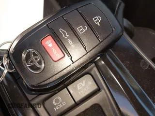 2025 Toyota Camry LE with VIN 4T1DAACK5SU068576, listed as a IAAI auction lot 41746222 with 3,674 mi miles and . Bid and sale history available at DreamBid. Image 11.