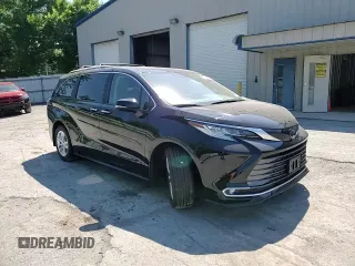 2022 Toyota Sienna Limited with VIN 5TDZSKFC4NS064982, listed as a Copart auction lot 57574594 with 28,142 mi miles and Salvage Title. Bid and sale history available at carsss.com. Image 12.