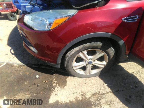 2014 Ford Escape SE with VIN 1FMCU0GX5EUA57746, listed as a IAAI auction lot 41825217 with 150,496 mi miles. Bid and sale history available at carsss.com. Image 6.