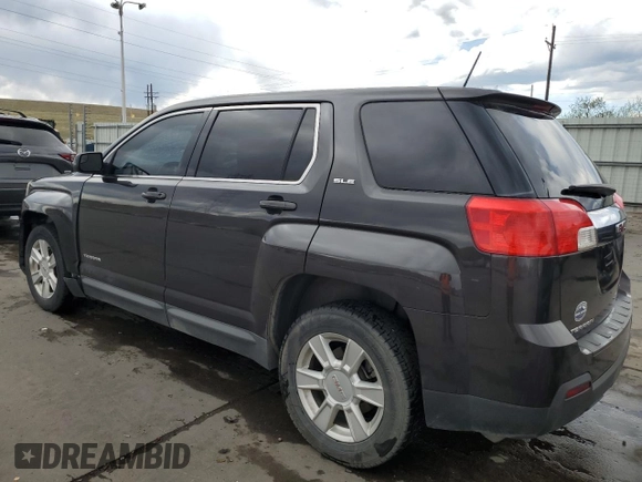 2013 GMC Terrain SLE with VIN 2GKFLREK5D6393480, listed as a Copart auction lot 50374415 with 104,245 mi miles and Salvage Title. Bid and sale history available at carsss.com. Image 2.