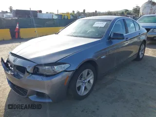 2012 BMW 5 Series 528i with VIN WBAXG5C51CDX03955, listed as a IAAI auction lot 41820367 with 186,559 mi miles and . Bid and sale history available at DreamBid. Image 2.