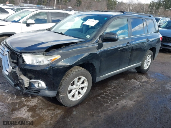 2012 Toyota Highlander with VIN 5TDBK3EHXCS116312, listed as a IAAI auction lot 41495043 with 269,679 mi miles. Bid and sale history available at carsss.com. Image 17.