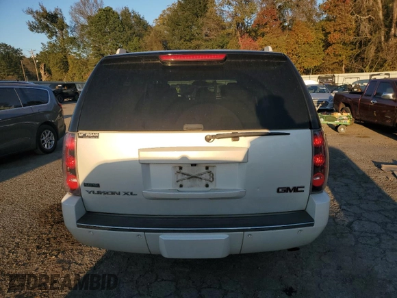 2011 GMC Yukon XL Denali with VIN 1GKS1MEF9BR171665, listed as a Copart auction lot 82228324 with 145,013 mi miles and Salvage Title. Bid and sale history available at carsss.com. Image 6.