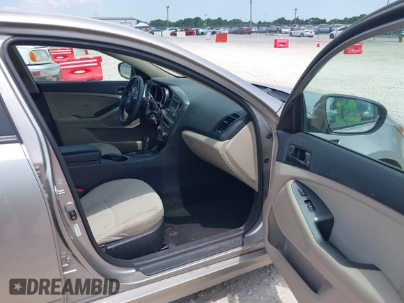 2015 Kia Optima LX с VIN KNAGM4A78F5533101, выставлен на аукционе IAAI как лот 42629938 с пробегом 135 019 миль миль и . История ставок и продаж доступна на DreamBid. Изображение 5.