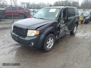 2008 Ford Escape XLT with VIN 1FMCU03148KC05614, listed as a IAAI auction lot 41742231 with 264,599 mi miles. Bid and sale history available at carsss.com. Image 6.