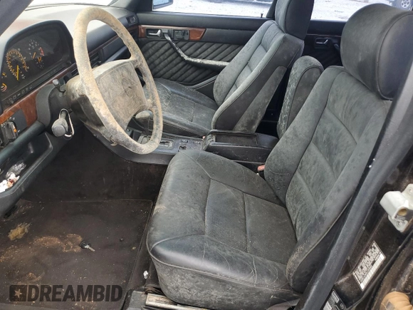 1990 Mercedes-Benz 560 with VIN WDBCA39E0LA525860, listed as a Copart auction lot 79363194 with 269,153 mi miles and Clean Title. Bid and sale history available at DreamBid. Image 7.
