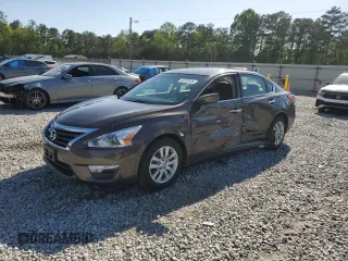 2013 Nissan Altima 2.5 S with VIN 1N4AL3AP6DN515348, listed as a Copart auction lot 52253635 with 191,067 mi miles and Salvage Title. Bid and sale history available at carsss.com. Image 1.