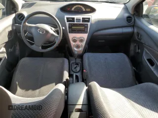 2008 Toyota Yaris with VIN JTDBT923981249091, listed as a Copart auction lot 48683135 with 136,556 mi miles and Salvage Title. Bid and sale history available at DreamBid. Image 8.
