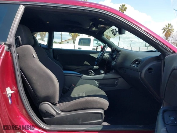 2019 Dodge Challenger GT with VIN 2C3CDZJG9KH727643, listed as a IAAI auction lot 41913298 with 65,686 mi miles. Bid and sale history available at carsss.com. Image 5.