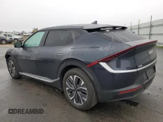 2024 Kia EV6 Light with VIN KNDC34LB2R5207708, listed as a Copart auction lot 86024844 with 6,698 mi miles and Salvage Title. Bid and sale history available at carsss.com. Image 2.