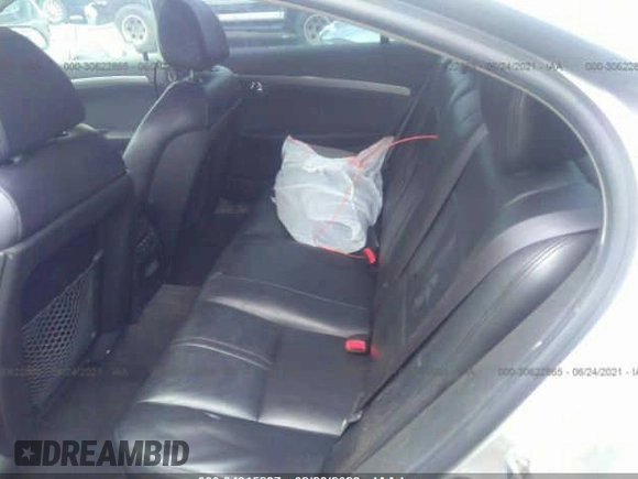 2008 Saturn Aura XR with VIN 1G8ZV577X8F189445, listed as a IAAI auction lot 34915237 with 156,405 mi miles. Bid and sale history available at carsss.com. Image 8.
