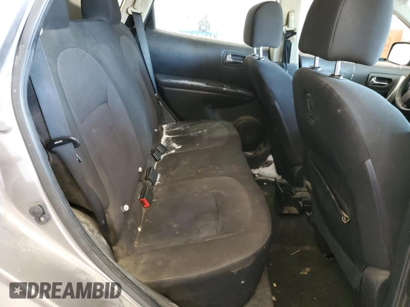 2015 Nissan Rogue S with VIN JN8AS5MV1FW752995, listed as a Copart auction lot 44002945 with 102,367 mi miles and Salvage Title. Bid and sale history available at DreamBid. Image 11.