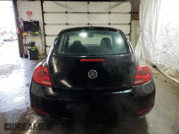 2012 Volkswagen Beetle Entry с VIN 3VWFP7AT2CM645108, выставлен на аукционе Copart как лот 57200665 с пробегом 190 185 миль миль и Списание • Salvage title. История ставок и продаж доступна на DreamBid. Изображение 6.