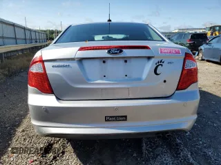 2012 Ford Fusion SE z VIN 3FAHP0HA8CR432289, wystawiony jako Copart lot #58714925 z przebiegiem 59 201 mil mil oraz Szkoda całkowita • Salvage title. Historia ofert i sprzedaży dostępna na DreamBid. Obrazek 6.