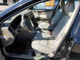 2004 Volvo V70 with VIN YV1SW59VX42426639, listed as a Copart auction lot 74291564 with 0 mi miles and Salvage Title. Bid and sale history available at carsss.com. Image 7.