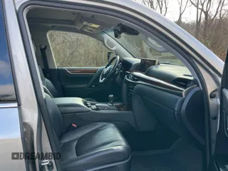 2020 Lexus LX with VIN JTJDY7AX7L4332820, listed as a Copart auction lot 85960234 with 102,384 mi miles and Clean Title. Bid and sale history available at carsss.com. Image 5.