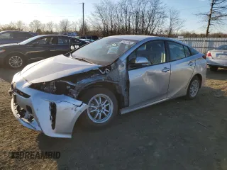 2020 Toyota Prius L Eco with VIN JTDKARFUXL3111114, listed as a Copart auction lot 46421365 with 68,613 mi miles and Salvage Title. Bid and sale history available at DreamBid. Image 1.