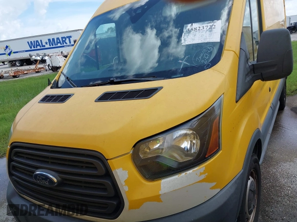 2018 Ford Transit z VIN 1FTYR2CMXJKB45362, wystawiony jako IAAI lot #35823722 z przebiegiem 247 767 mil mil oraz . Historia ofert i sprzedaży dostępna na DreamBid. Obrazek 12.