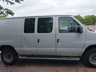 2012 Ford Econoline Cargo Recreational z VIN 1FTNE2EW1CDA51682, wystawiony jako IAAI lot #42370525 z przebiegiem 162 678 mil mil oraz . Historia ofert i sprzedaży dostępna na DreamBid. Obrazek 13.