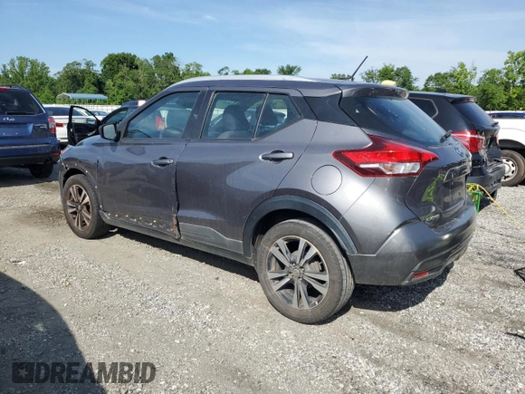 2019 Nissan Kicks S z VIN 3N1CP5CU5KL528386, wystawiony jako Copart lot #60146515 z przebiegiem 139 169 mil mil oraz Czysty tytuł • Clean title. Historia ofert i sprzedaży dostępna na DreamBid. Obrazek 2.