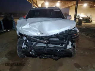 2024 Cadillac Escalade ESV 4WD Premium Luxury Platinum z VIN 1GYS4MKL5RR266838, wystawiony jako Copart lot #41866695 z przebiegiem 7 147 mil mil oraz Szkoda całkowita • Salvage title. Historia ofert i sprzedaży dostępna na DreamBid. Obrazek 5.