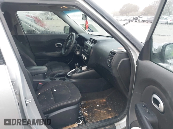 2016 Kia Soul with VIN KNDJN2A22G7834869, listed as a IAAI auction lot 41052392 with 100,551 mi miles. Bid and sale history available at carsss.com. Image 5.