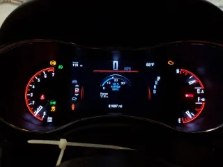 2018 Dodge Durango SXT с VIN 1C4RDJAG0JC393608, выставлен на аукционе Copart как лот 60118395 с пробегом 81 897 миль миль и Чистый • Clean title. История ставок и продаж доступна на DreamBid. Изображение 9.