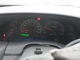 2000 Ford F-150 XL z VIN 1FTRX17L2YNB60131, wystawiony jako IAAI lot #42295537 z przebiegiem 216 638 mil mil oraz . Historia ofert i sprzedaży dostępna na DreamBid. Obrazek 7.