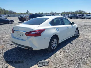 2018 Nissan Altima SV with VIN 1N4AL3APXJC480398, listed as a IAAI auction lot 41854845 with 113,019 mi miles and . Bid and sale history available at carsss.com. Image 4.