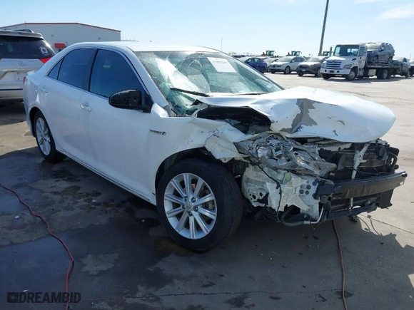 2012 Toyota Camry Hybrid XLE with VIN 4T1BD1FK8CU042730, listed as a IAAI auction lot 41803259 with 172,202 mi miles. Bid and sale history available at carsss.com. Image 1.