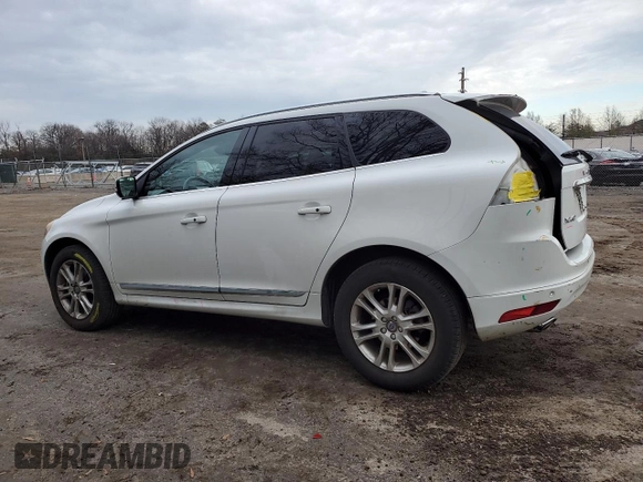 2016 Volvo XC60 T5 Premier with VIN YV4612RK0G2809565, listed as a Copart auction lot 43631585 with 43,164 mi miles and Salvage Title. Bid and sale history available at carsss.com. Image 2.
