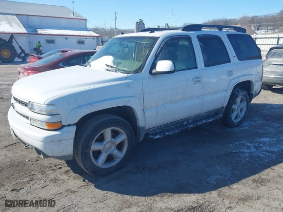2005 Chevrolet Tahoe Z71 with VIN 1GNEK13T75R102269, listed as a IAAI auction lot 41633323 with 153,759 mi miles. Bid and sale history available at carsss.com. Image 2.