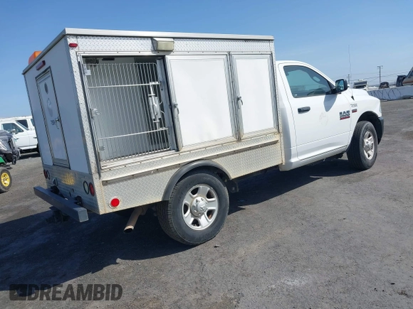 2015 Ram 2500 Tradesman z VIN 3C7WR4AT8FG573414, wystawiony jako IAAI lot #42297099 z przebiegiem 143 273 mil mil oraz . Historia ofert i sprzedaży dostępna na DreamBid. Obrazek 4.