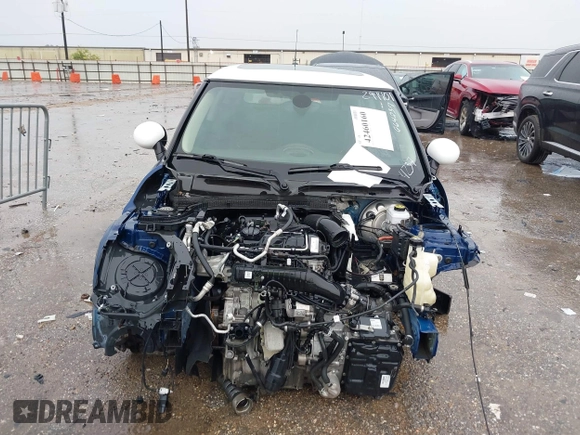 2018 MINI Hardtop Cooper with VIN WMWXP5C50J2G64237, listed as a IAAI auction lot 42460160 with Not provided miles and . Bid and sale history available at DreamBid. Image 6.
