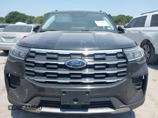 2025 Ford Explorer Active with VIN 1FMUK7DH7SGA99586, listed as a IAAI auction lot 42325672 with 1,960 mi miles and . Bid and sale history available at DreamBid. Image 12.
