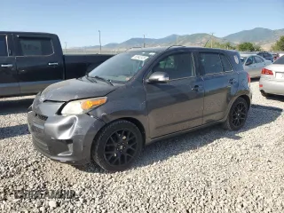 2014 Scion xD z VIN JTKKUPB48E1043033, wystawiony jako Copart lot #60942825 z przebiegiem 110 506 mil mil oraz Czysty tytuł • Clean title. Historia ofert i sprzedaży dostępna na DreamBid. Obrazek 1.