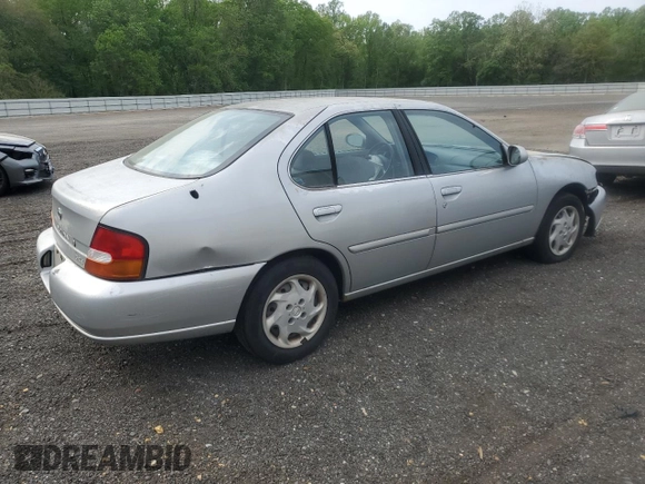 1999 Nissan Altima XE z VIN 1N4DL01D1XC202466, wystawiony jako Copart lot #54548015 z przebiegiem 131 409 mil mil oraz Szkoda całkowita • Salvage title. Historia ofert i sprzedaży dostępna na DreamBid. Obrazek 3.
