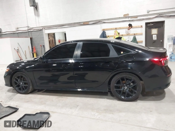 2025 Honda Civic Sport with VIN 2HGFE2F57SH537118, listed as a IAAI auction lot 41853084 with 16,684 mi miles and . Bid and sale history available at DreamBid. Image 14.