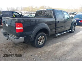2007 Ford F-150 XLT with VIN 1FTPW14527FA16555, listed as a IAAI auction lot 42122767 with 181,242 mi miles. Bid and sale history available at carsss.com. Image 4.