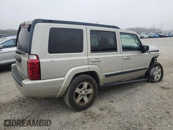 2008 Jeep Commander Sport with VIN 1J8HH48K98C153360, listed as a Copart auction lot 43622395 with 208,773 mi miles and Salvage title. Bid and sale history available at DreamBid. Image 3.