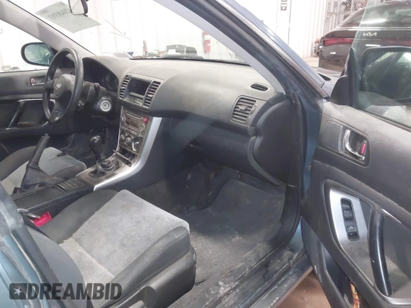 2005 Subaru Legacy Outback z VIN 4S4BP61C156378716, wystawiony jako IAAI lot #42048393 z przebiegiem 134 640 mil mil oraz . Historia ofert i sprzedaży dostępna na DreamBid. Obrazek 5.