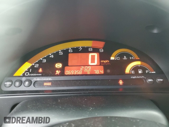 2005 Honda S2000 z VIN JHMAP21415S003979, wystawiony jako Copart lot #52466855 z przebiegiem 69 358 mil mil oraz Szkoda całkowita • Salvage title. Historia ofert i sprzedaży dostępna na DreamBid. Obrazek 9.