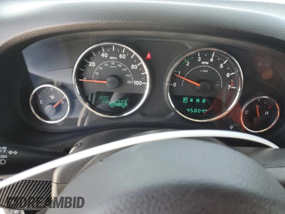 2018 Jeep Wrangler Altitude z VIN 1C4GJWBG4JL925504, wystawiony jako Copart lot #47758655 z przebiegiem 45 804 mil mil oraz Nie do naprawy • Non repairable. Historia ofert i sprzedaży dostępna na DreamBid. Obrazek 9.