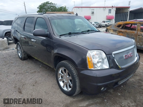 2011 GMC Yukon XL Denali with VIN 1GKS1MEF8BR279940, listed as a IAAI auction lot 41971157 with 218,597 mi miles. Bid and sale history available at carsss.com. Image 1.