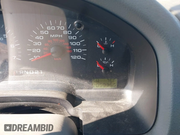 2006 Ford F-150 XL with VIN 1FTPX12V06NB79290, listed as a IAAI auction lot 41176379 with 205,938 mi miles. Bid and sale history available at carsss.com. Image 7.
