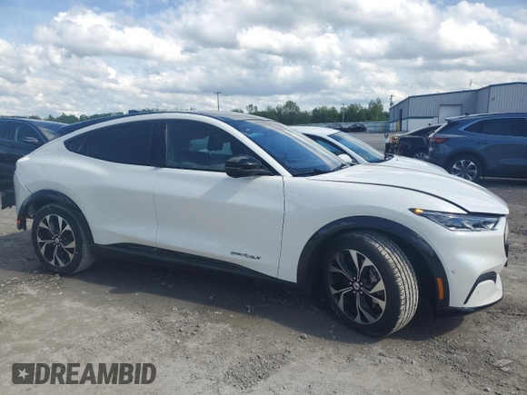 2021 Ford Mustang Mach-E Premium with VIN 3FMTK3SU0MMA07215, listed as a Copart auction lot 58177655 with 71,782 mi miles and Salvage title. Bid and sale history available at DreamBid. Image 4.
