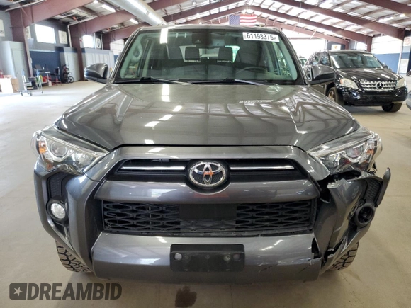 2020 Toyota 4Runner SR5 with VIN JTEBU5JR9L5798203, listed as a Copart auction lot 61198375 with 127,211 mi miles and Clean title. Bid and sale history available at DreamBid. Image 5.